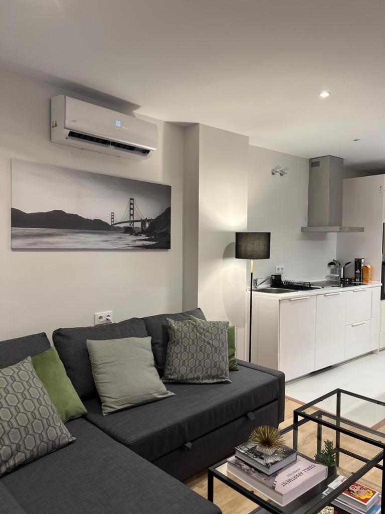 Donoso Cortes, 27 Apartment Caces